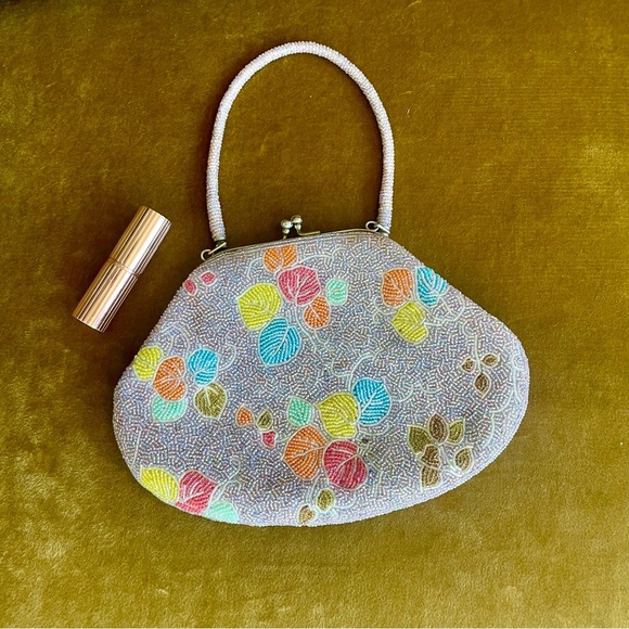 Vintage 1950s Japanese beaded evening purse, silk lined with beaded handle - Picture 1 of 9